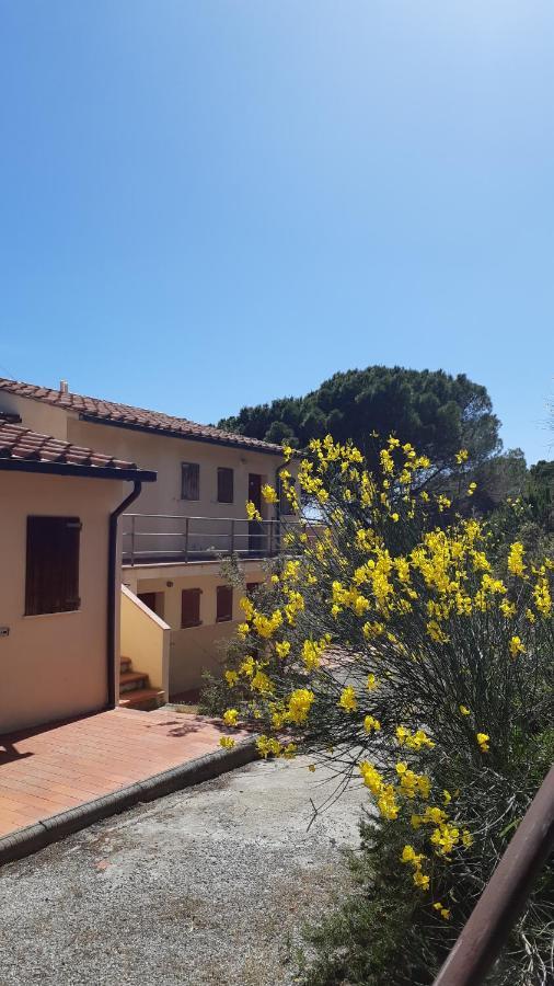 Residence La Calle Isola D'Elba Bagian luar foto